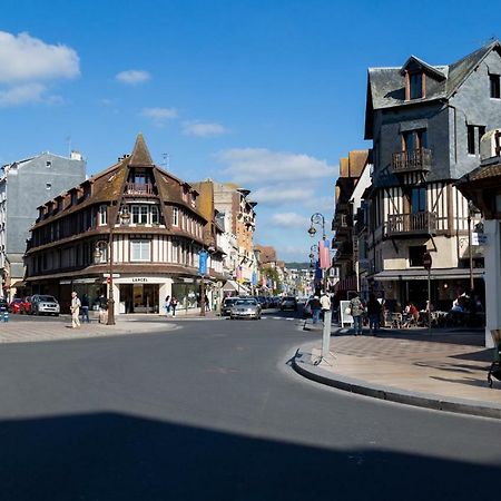 Le Petit Deauville Dış mekan fotoğraf