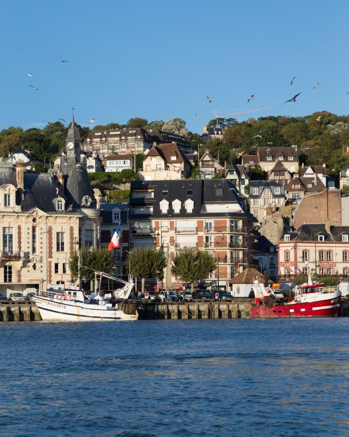 Le Petit Deauville Dış mekan fotoğraf